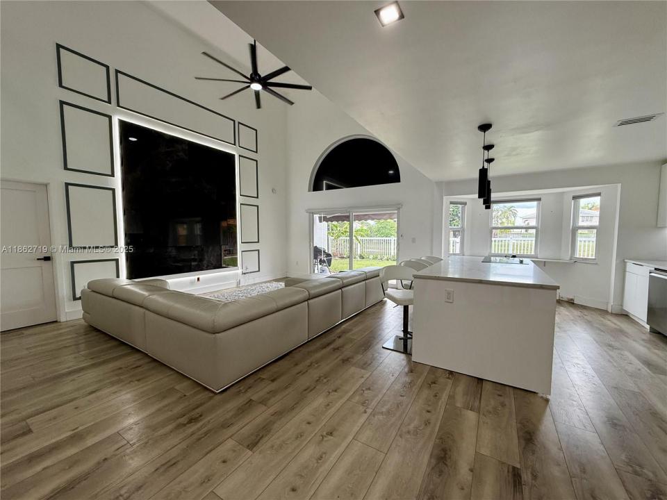 5511 NW 51st Ave, Coconut Creek, Florida 33073, Stati Uniti