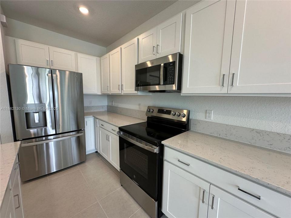 402 SE Crossoak Ln 402, Port St. Lucie, フロリダ 34984, アメリカ合衆国