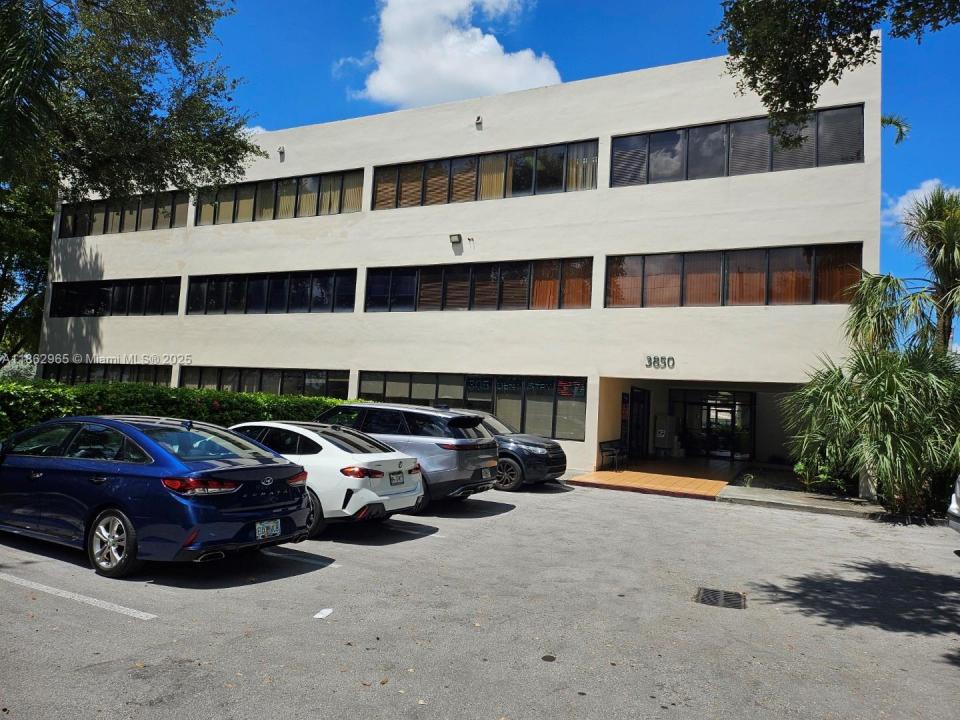 3850 SW 87th Ave 205, Miami, 佛羅里達州 33165, 美國