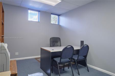 6800 W Commercial Blvd 5, Lauderhill, フロリダ 33319, アメリカ合衆国