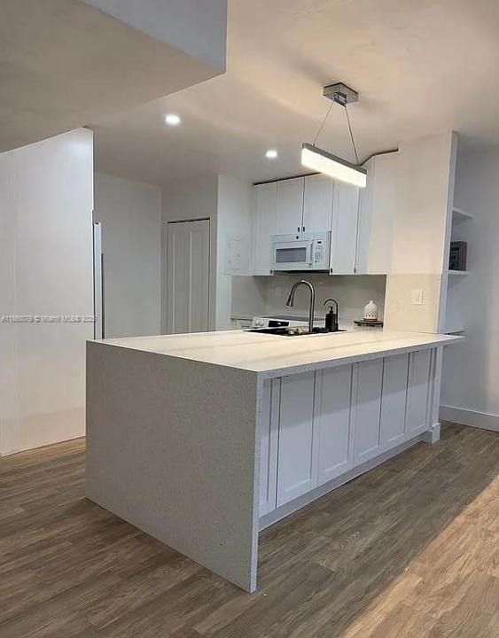 1800 W 54th St 105, Hialeah, פלורידה 33012, ארצות הברית של אמריקה 