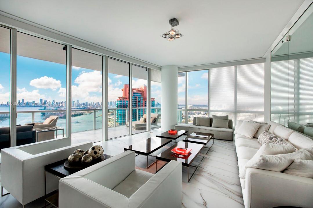 100 S Pointe Dr 3701, Miami Beach, فلوريدا 33139, الولايات المتحدة