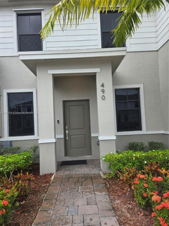 490 NE 12th St 490, Florida City, Florida 33034