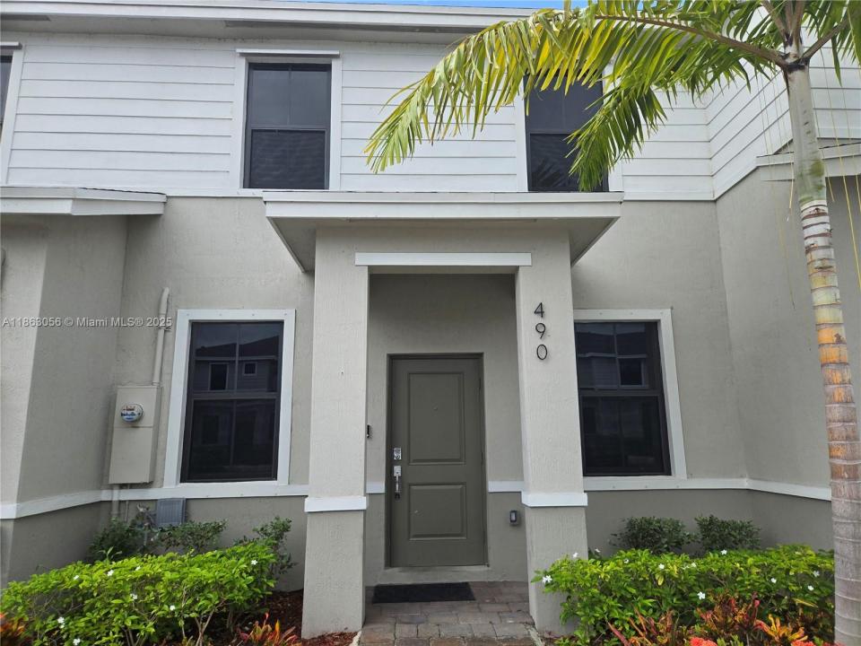 490 NE 12th St 490, Florida City, Florida 33034