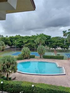 11925 NE 2nd Ave B414, North Miami, Florida 33161, USA