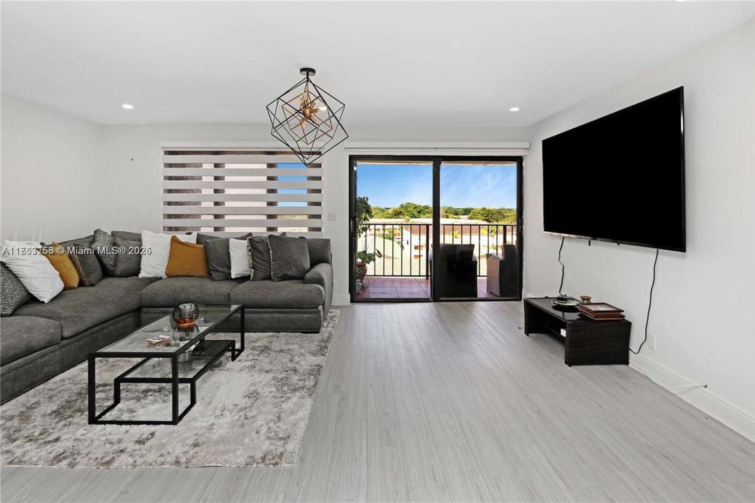 14203 SW 66th St 503, Miami, Florida 33183
