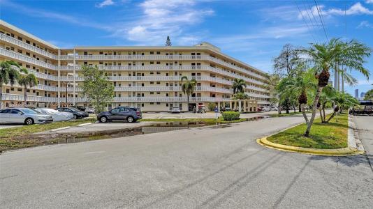 2905 Point East Dr L514, Aventura, Florida 33160, USA