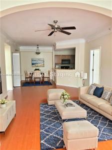 9833 Baywinds Dr 7203, West Palm Beach, Florida 33411, USA