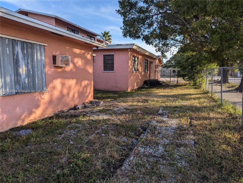 1853 Taft St, Hollywood, Florida 33020