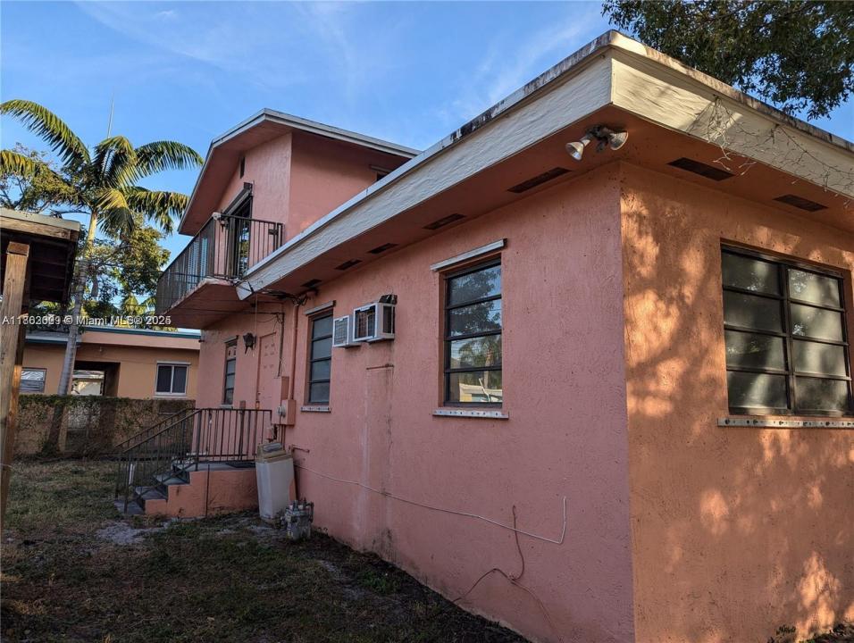 1853 Taft St, Hollywood, Florida 33020