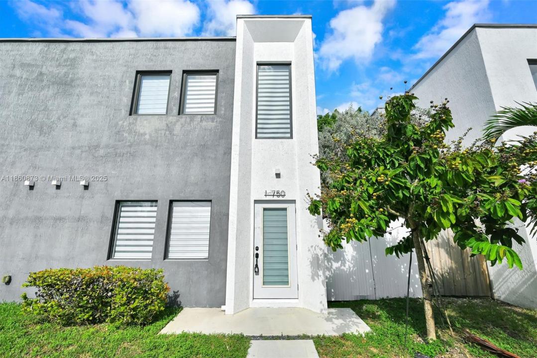 18750 SW 117th Ave, Miami, Florida 33177, USA