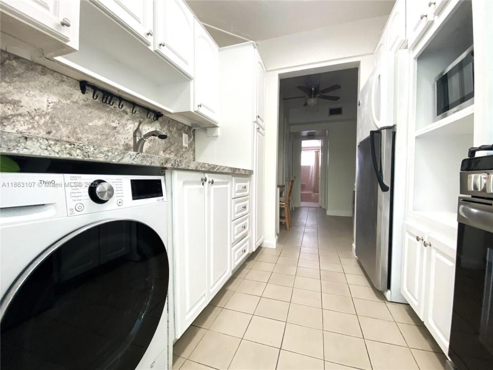 932 Euclid Ave 2, Miami Beach, Флорида 33139, Соединенные Штаты