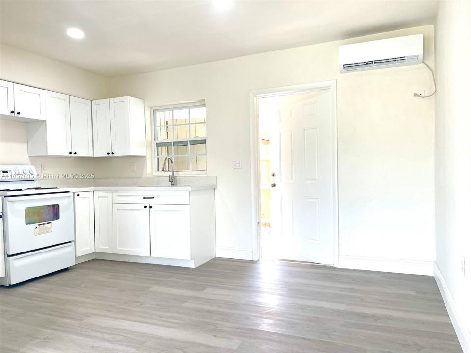 1004 SW 24th Ave 1-West, Fort Lauderdale, Flórida 33312, Estados Unidos