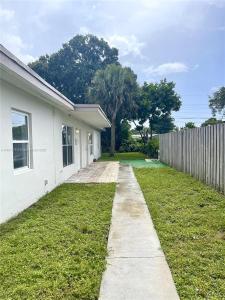 1004 SW 24th Ave 2-East, Fort Lauderdale, Florida 33312, USA