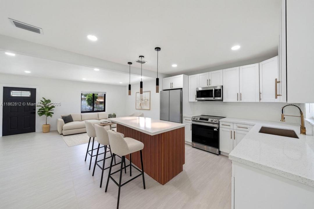 1321 NW 44th St, Miami, Florida 33142, Amerika Birleşik Devletleri