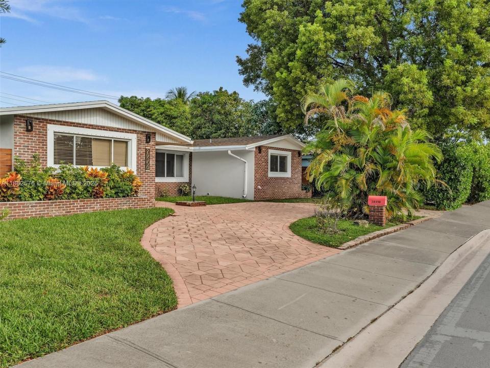 20350 Highland Lakes Blvd, Miami, Florida 33179, HOA KỲ