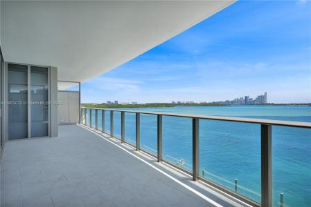 1135 103 505, Bay Harbor Islands, フロリダ 33154, アメリカ合衆国