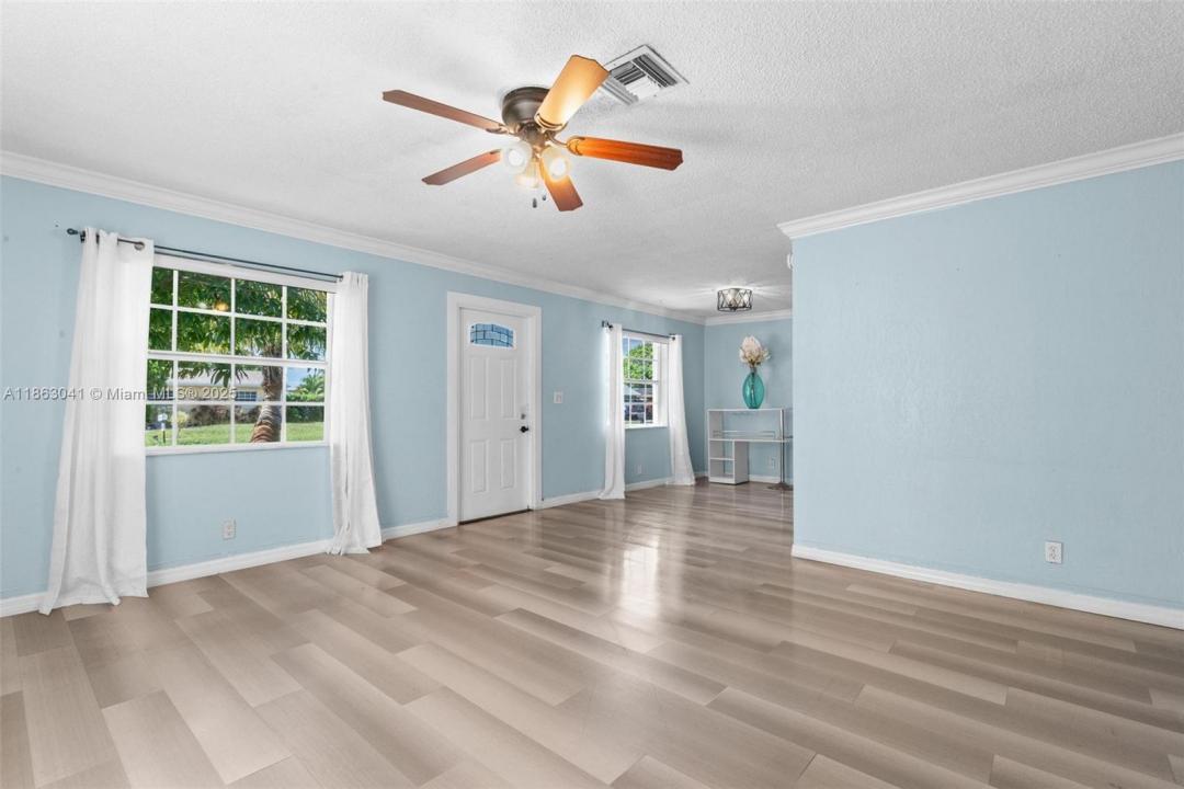 7217 SW 3rd Ct, North Lauderdale, فلوريدا 33068, الولايات المتحدة