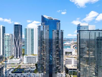 851 NE 1st Ave 1506, Miami, Florida 33132, USA