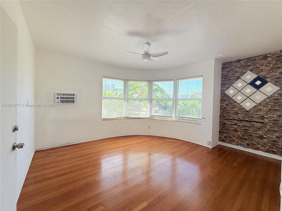 315 W 28th St 3, Miami Beach, Flórida 33140, Estados Unidos