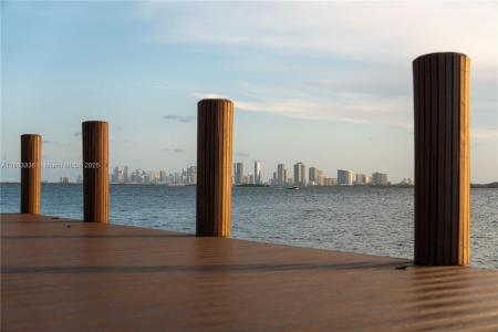 7508 W Treasure Dr, North Bay Village, Florida 33141, USA