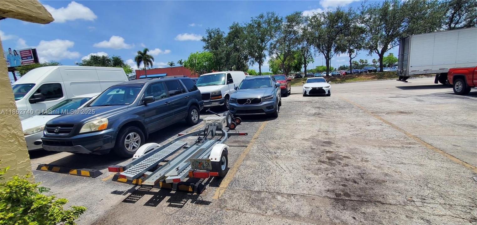 9500 NW 77th Ave 5, Hialeah Gardens, Florida 33016, Estados Unidos