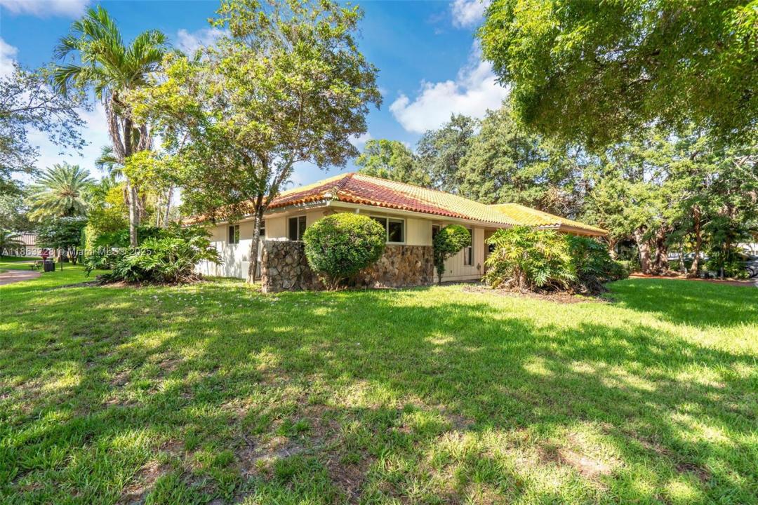 7210 W Troon Cir ., Miami Lakes, Флорида 33014, Соединенные Штаты