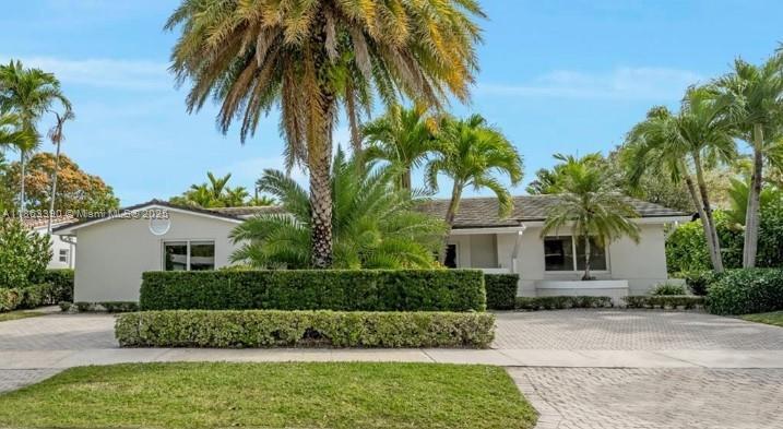 20405 NE 22nd PL, Miami, Florida 33180