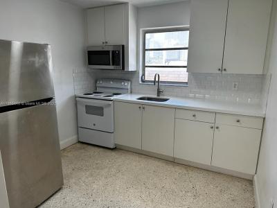 458 SW 9th St 7, Miami, Florida 33130, USA
