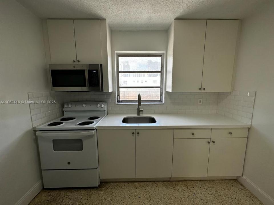 458 SW 9th St 7, Miami, فلوريدا 33130, الولايات المتحدة