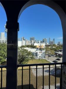 777 SW 9th Ave 519, Miami, Florida 33130, USA