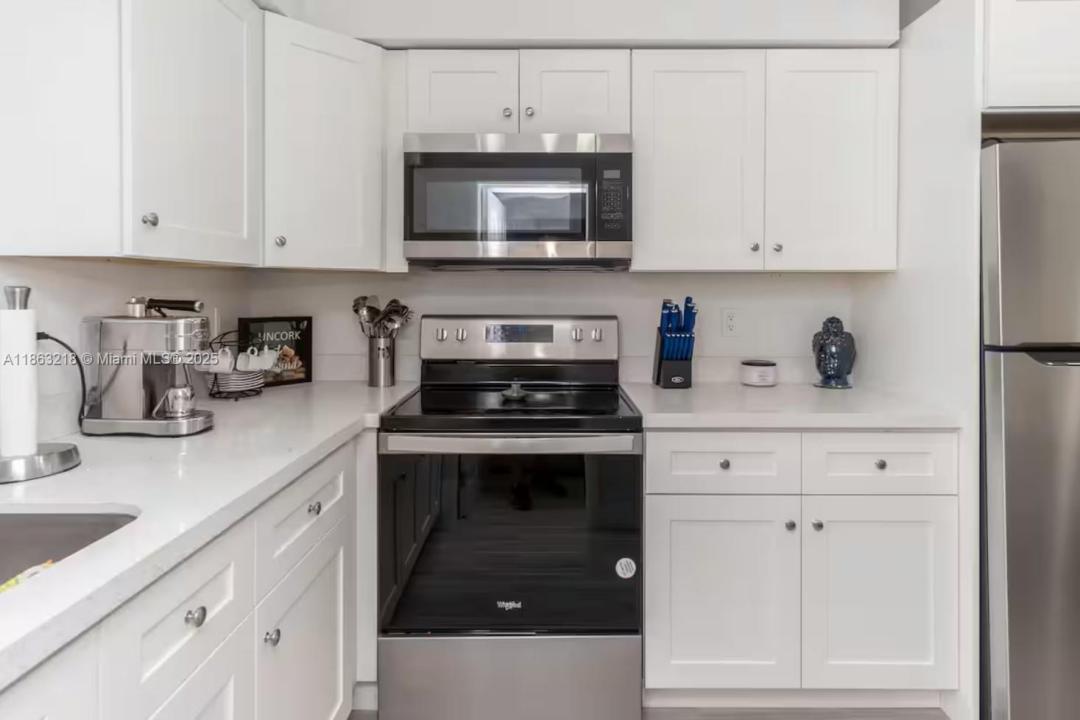 7815 NW 5th Ct 1, Miami, Florida 33150, Amerika Birleşik Devletleri