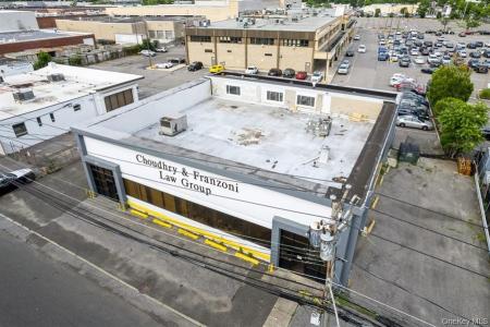 26-32 Bond Street, North Hempstead, New York 11590, USA