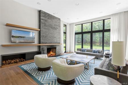 32 Neck Path, East Hampton, New York 11937
