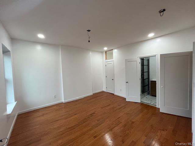 189 Gate Avenue, New York, New York 11238, USA