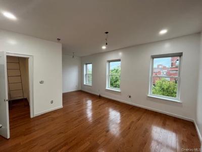 189 Gate Avenue, New York, New York 11238, USA