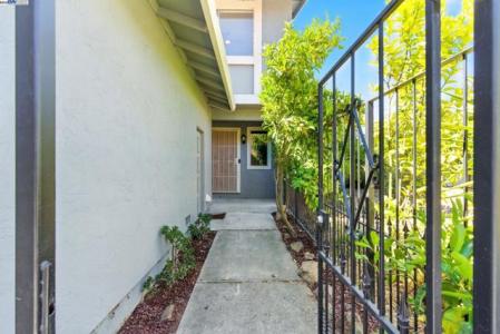 Mountain Valley St, Oakland, California 94605, Estados Unidos