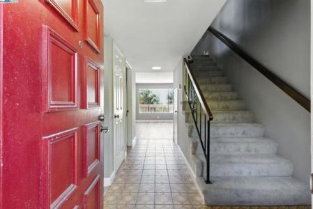 Mountain Valley St, Oakland, California 94605, Estados Unidos