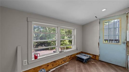 51 knotty oak Shore, Coventry, Rhode Island 02816, USA