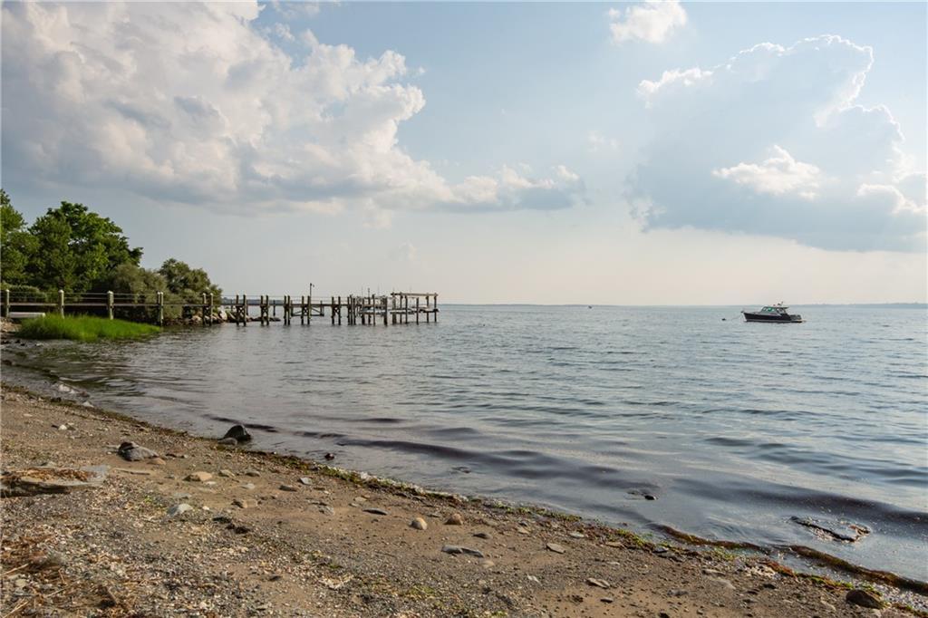 Surf Drive, Bristol, Rhode Island 02809, Estados Unidos