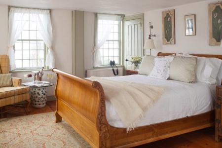 37 Marsh Street, Newport, Rhode Island 02840