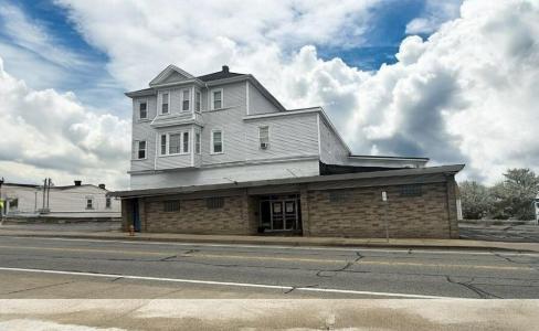 42 Main Road, Tiverton, RI 02878, USA