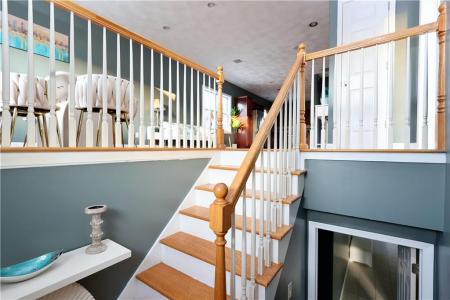 33 McMillen Street, Providence, Rhode Island 02904, USA