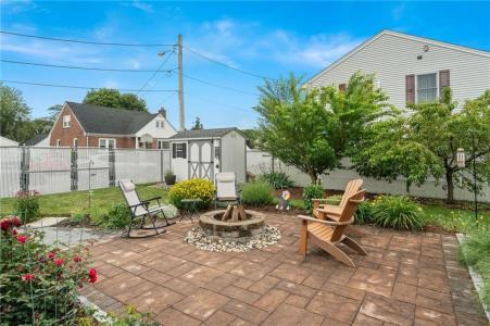 32 Waterman Avenue, Johnston, Rhode Island 02919, États-Unis