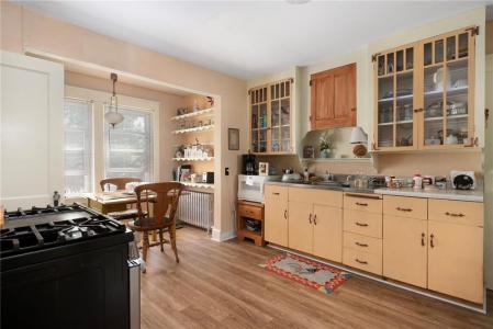 71 Philmont Avenue, Cranston, Rhode Island 02910, Estados Unidos
