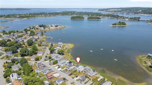 45 Cedar Avenue, Portsmouth, RI 02871, USA