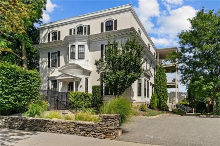 157 Waterman Street 2-1, Providence, RI 02906, USA