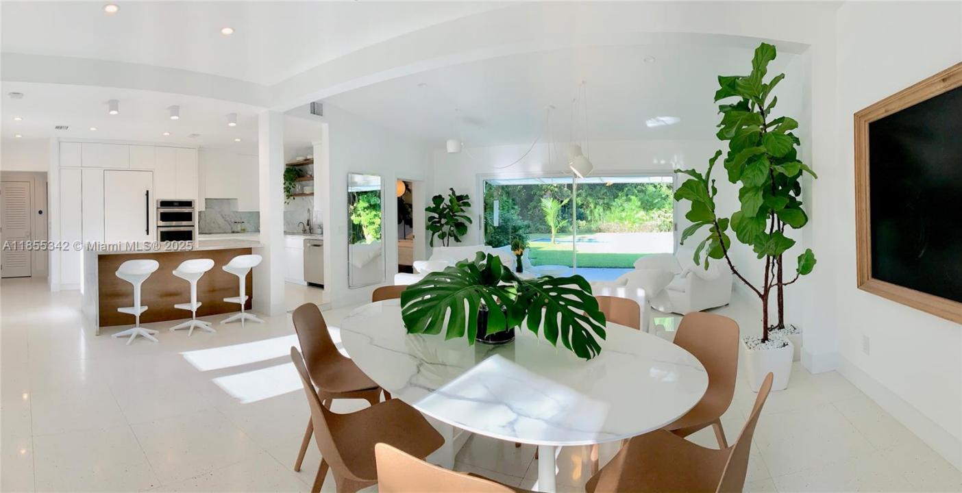 12020 NE 5th Ave, Biscayne Park, フロリダ 33161, アメリカ合衆国