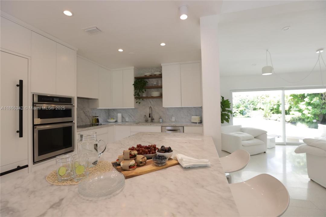 12020 NE 5th Ave, Biscayne Park, フロリダ 33161, アメリカ合衆国