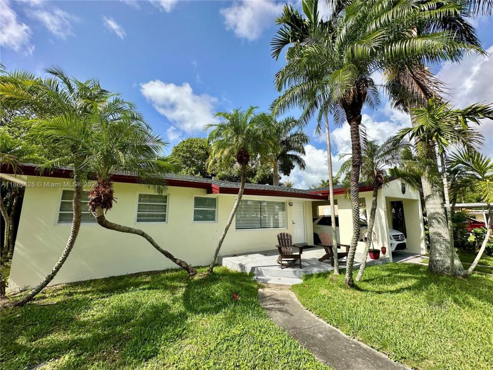 230 NE 2nd Pl 0, Dania Beach, Florida 33004